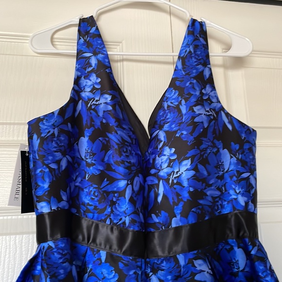 Special Occasion Dress, Blue/Black Flower print. Size 14. New with tags on. - Picture 4 of 6